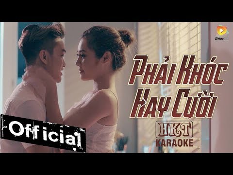 Phải Khóc Hay Cười