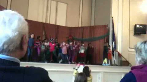 EVCS Kindergarten dance performance
