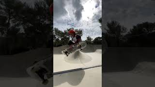 Skateboard Frontside Indy Grab Transfert