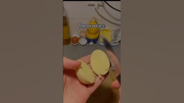 Wow technique for mixing egg yolk with sock 🫨 #lifehack #lifehacks #experiment #kitchenhacks #diy