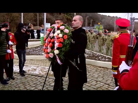 ოკუპაციის დღესთან დაკავშირებით სახელმწიფო შენობებზე საქართველოს დროშები დაუშვეს