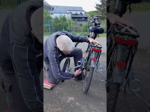 Vorschaubild: Swinging Wheels demontieren und auf einen Heckträger laden