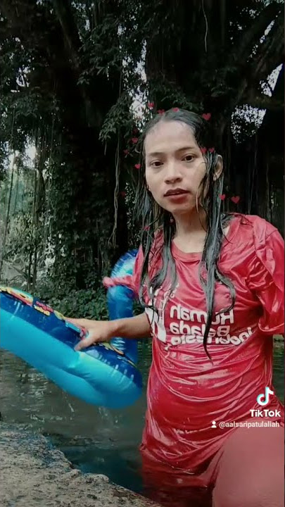 bumil mandi di cirahab