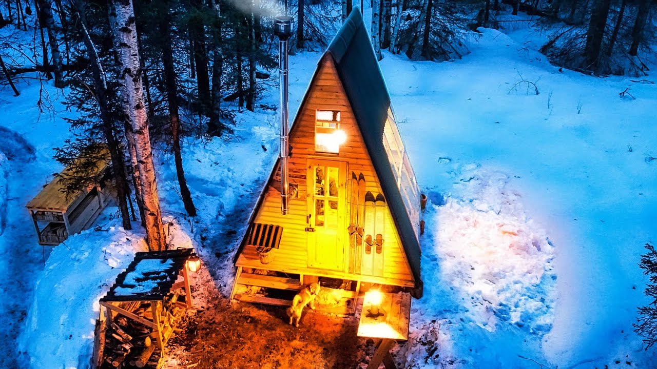 Наш путь к дому мечты: жизнь в лесу, стройка своими руками и зимовка без отопления