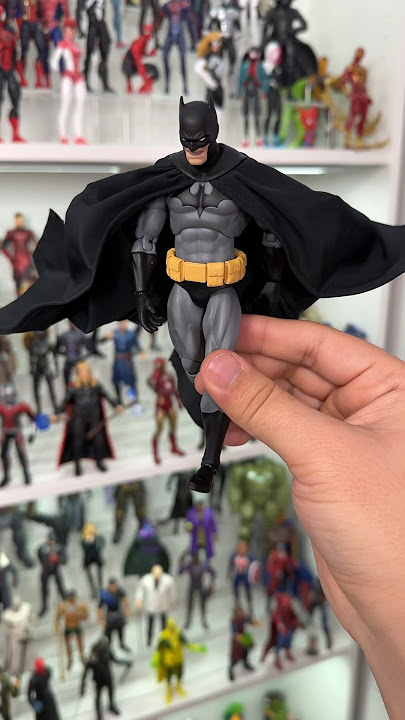 Mafex Hush Batman 🦇#batman #brucewayne #hush #mafex #DC #actionfigures #actionfigure #figureposing