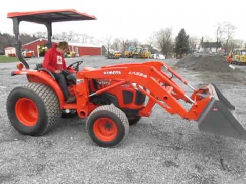 Kubota L3800 Tractor With Front Loader