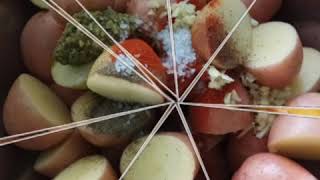 תפוחי אדמה עם רוטב פסטו,שמן זית,שום ותבלינים-קדימון