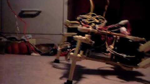8 servo walker turn radius (Vintage Video)