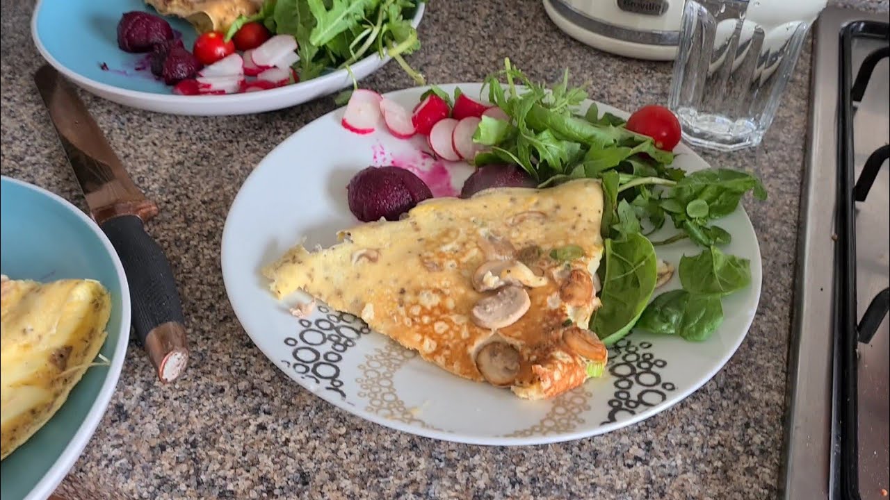 TRYING THE LOSE A STONE IN 21 DAYS, 800 CALORIE A DAY DIET! - YouTube