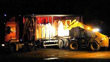 JCB 531-70 Unloading an ERF Truck Lorry