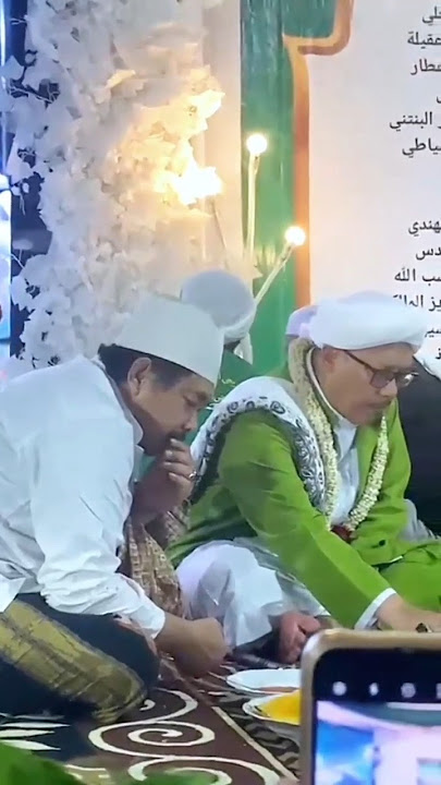 Khr Kholil As'ad bersama para habaib