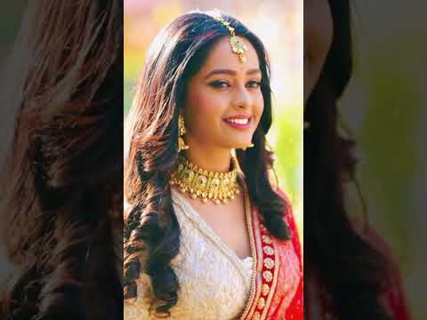 mugdha chaphekar cute