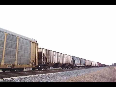 bnsf 5729 CSX Q541 with plenty of power