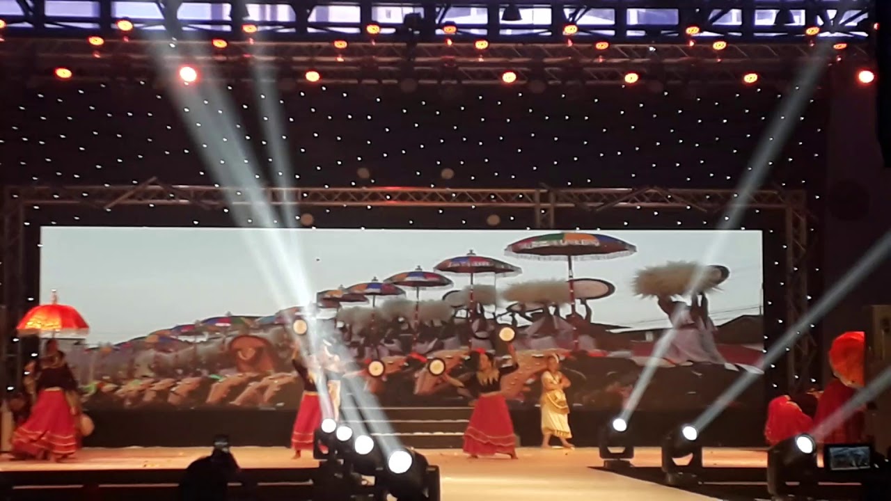 SORBOMANGALA BY SUMIT DASGUPTA REPRESENTING 🇮🇳INDIA 🇮🇳 DUBAI 🇦🇪FASHION SHOW