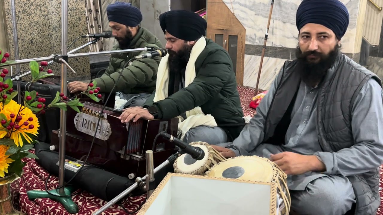 Kirtan ( Baba Raja Ram J ) Harchowal Gurdaspur 