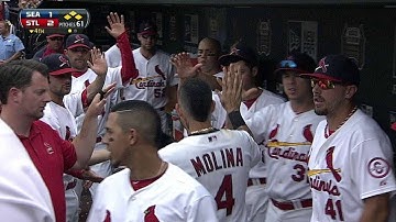 SEA@STL: Descalso smacks an RBI single to left field