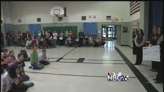 Syble Hopp School Gets Donation From Shopko Foundation