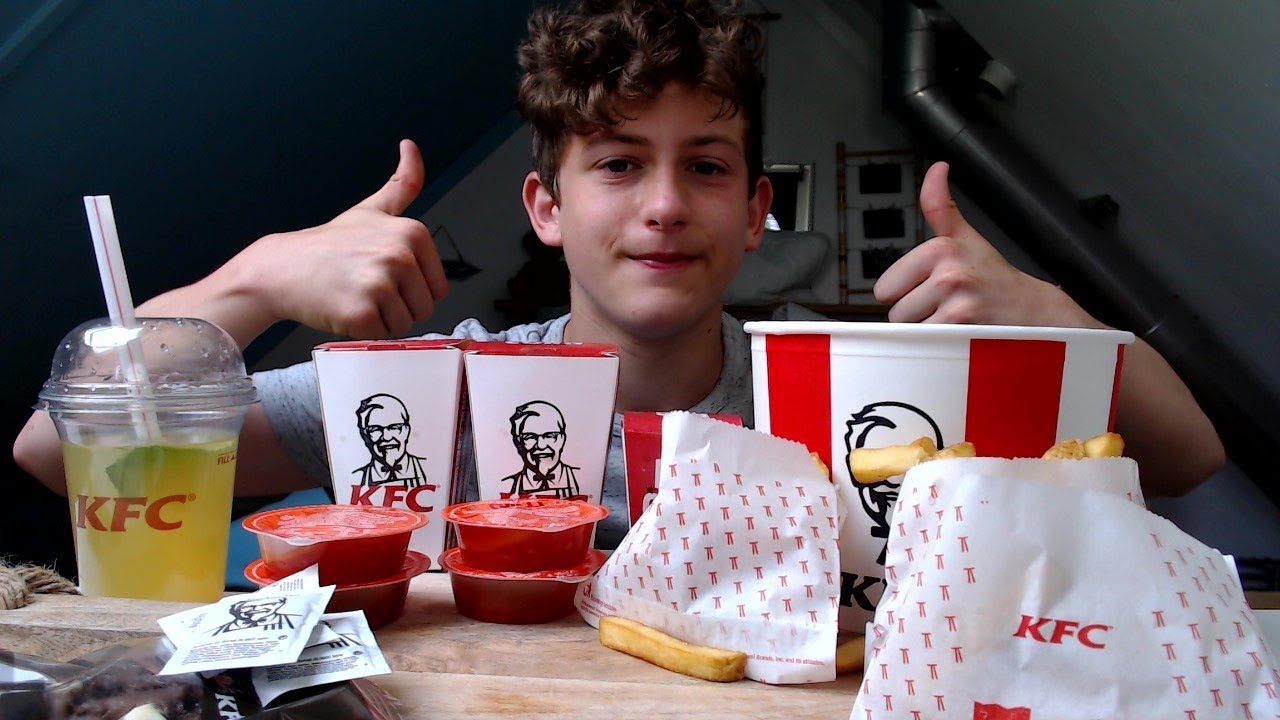 Жареный цыпленок по-кентуккийски🍗!! *Огромный мукбанг*😨!!