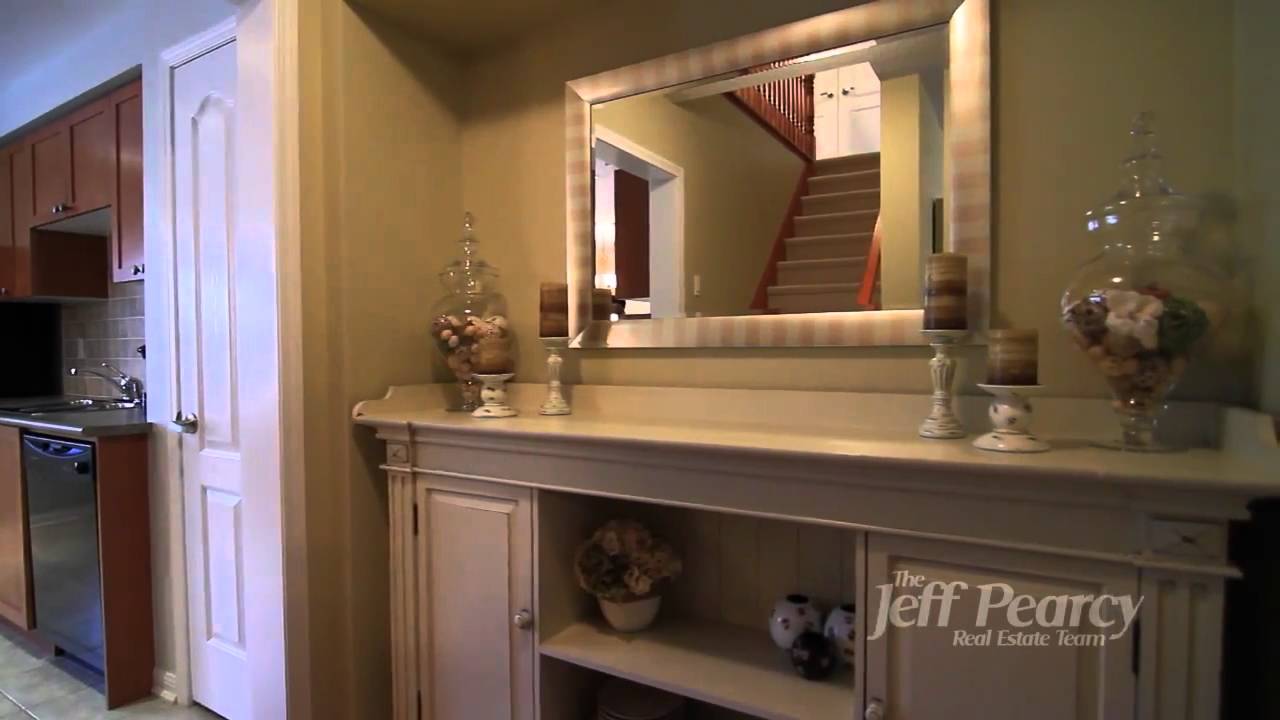 664 Holly Ave, Milton Listed by The Jeff Pearcy Real Estate Team