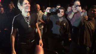 Steve Vai Hands guitar to Andy Timmons -- NEW ANGLE