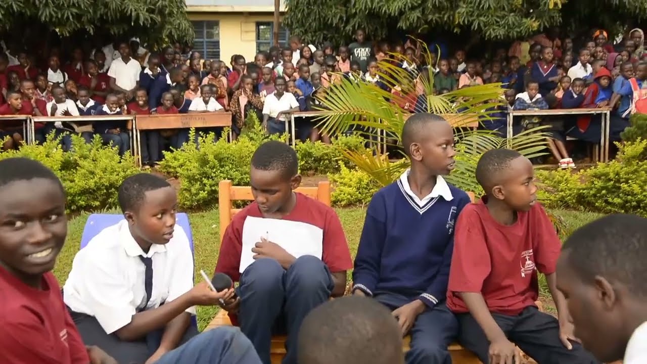 ABABANA DAKOZE DEBATE NZIZA PE !!