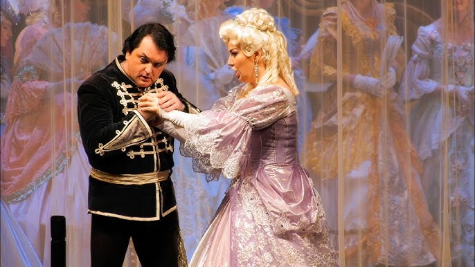 Voyaga yetgan onalar Paypoq kiygan shahvoniy chaqaloqlar