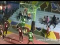 Alley dunk by Darlington