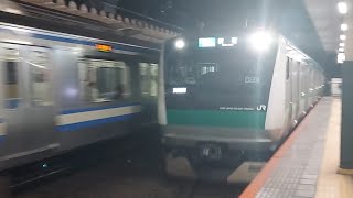 JR東日本埼京線E233系ハエ135編成各駅停車新宿行き西大井駅到着(2023/4/16)