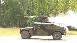 Противотанковая управляемая ракета BGM-71 TOW в действии - стрельба по мишеням Live-Fire