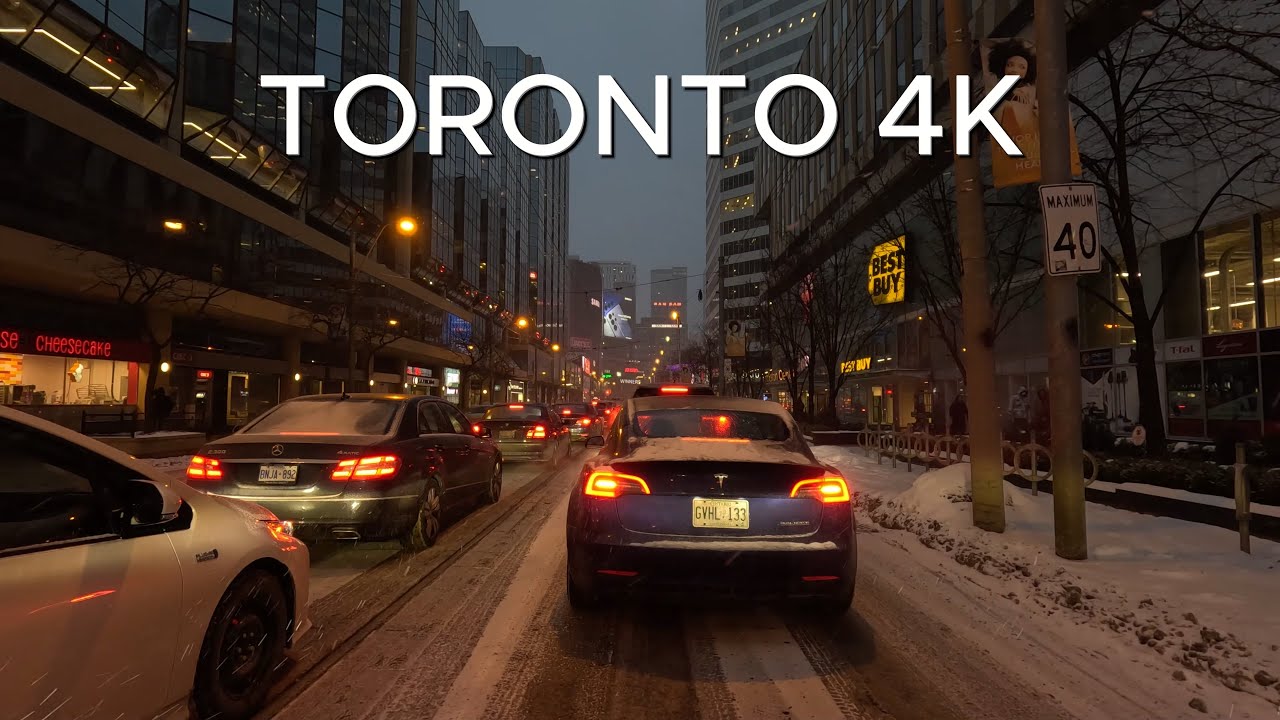 Driving Downtown - Toronto 4K - Night Before the Snowstorm