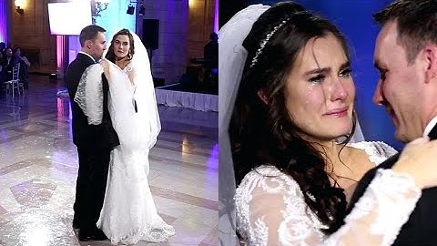 This Bride Thought Her First Dance Was Ruined, Then The Groom Turned Her Around To Face The Stage