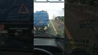 Pickup Sayur Kejar Waktu Berjalan Tidak Waras Di Tol.. Time Lesbet