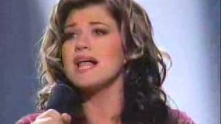 Kelly Clarkson - A Moment Like This (Winning Performance)