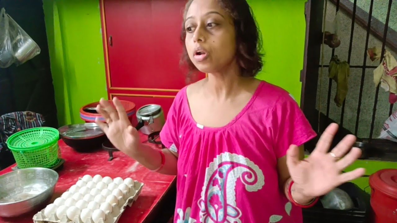 সবার মন যুগিয়ে চলতে চলতে নিজের মনটাই আর বুজতে পারিনা/দিনে ডিমের ঝোল রাতে হাসের ডিমের রোল বানালাম