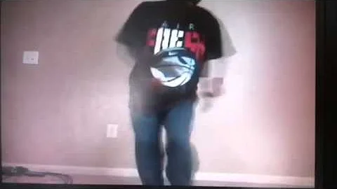 Kenez dancing to No Bullshit