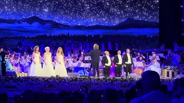 André Rieu magic with You’ll Never Walk Alone live at Vrijthof Maastricht 2025
