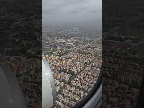 الهبوط في روما مع المنظر الجميل للمدينة