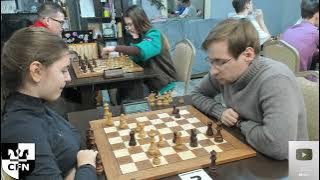 Pinkamena (1700) vs Smiley (1659). Chess Fight Night. Blitz