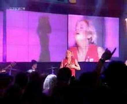 Mel C & Lisa Lopes - Never Be The Same Again Live ...