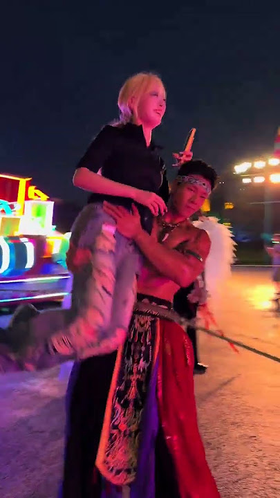 Do you want it too? 😆 (Quancheng Oulebao Fantasy World, China)