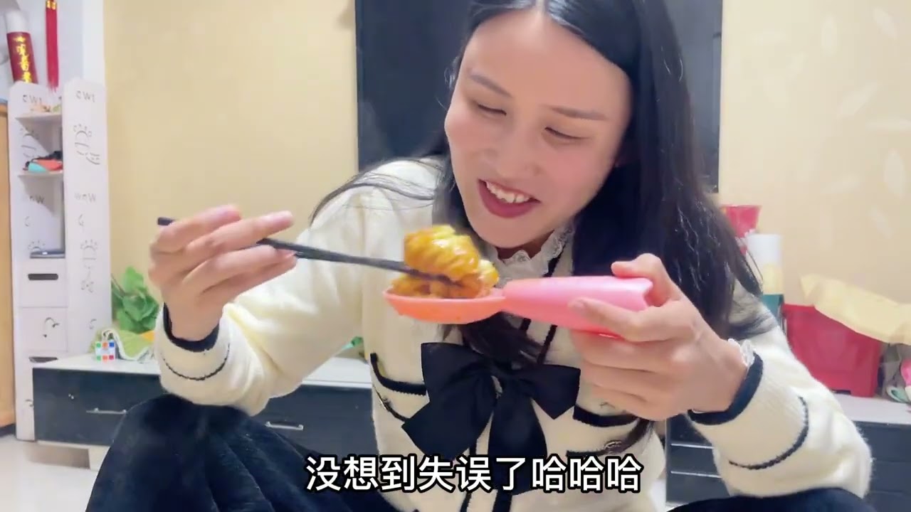 周末在家煮螺蛳粉，本想表演炸蛋绝活，结果却意想不到，太丢人了