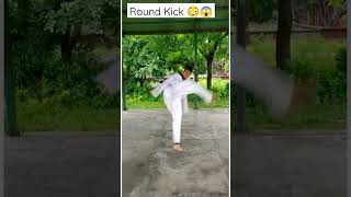 Round Kick 😳😱 #Taekwondo #Martialarts #Roundkick #Kicks #Shorts