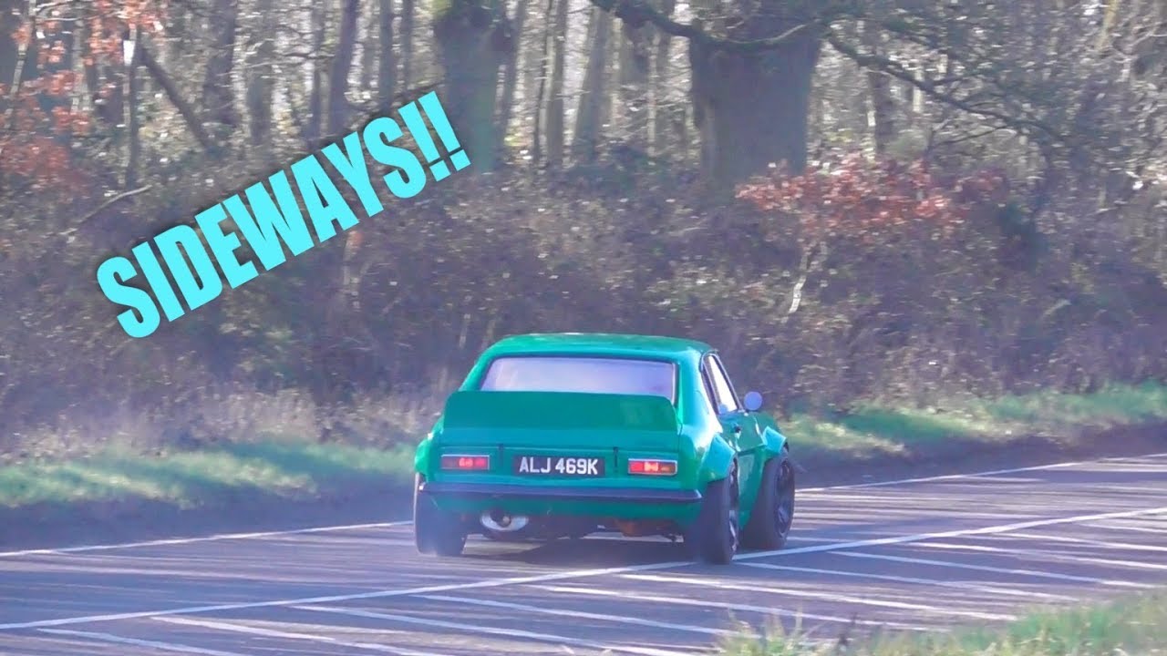 Classic Cars Leaving White Lion Antiques Classic Car Show Youtube