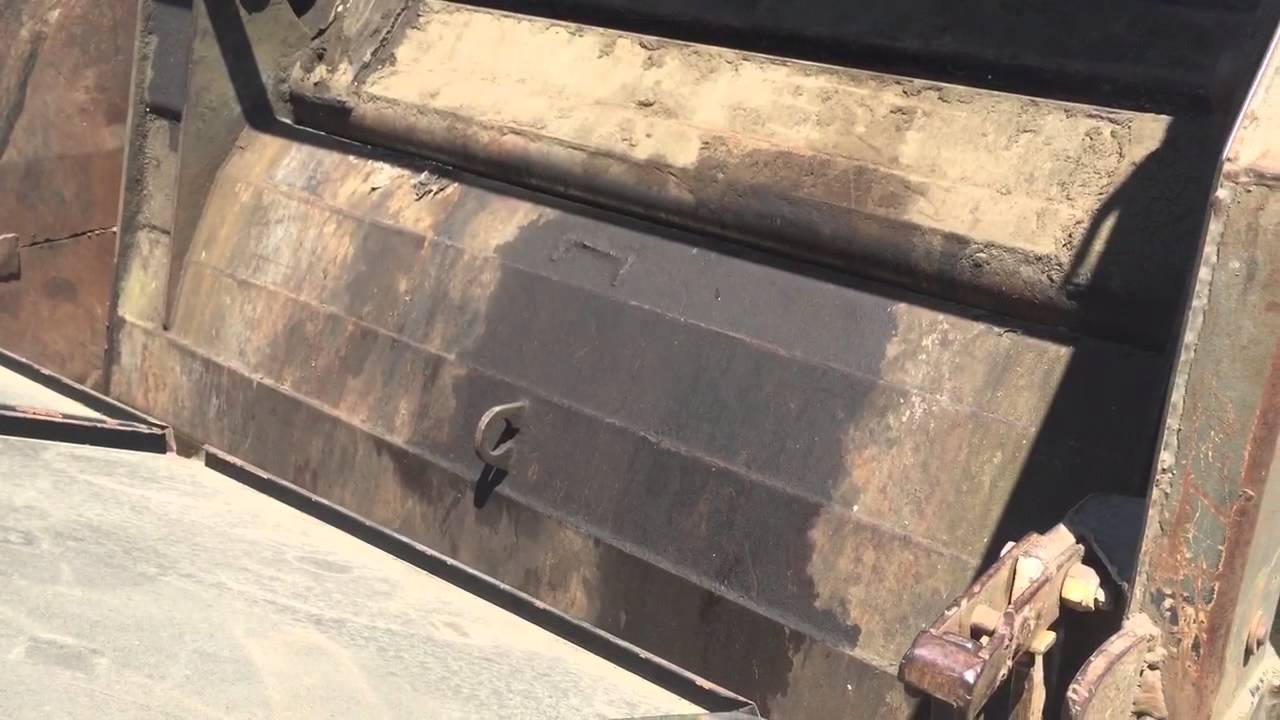 1973 garwood rear loader - YouTube