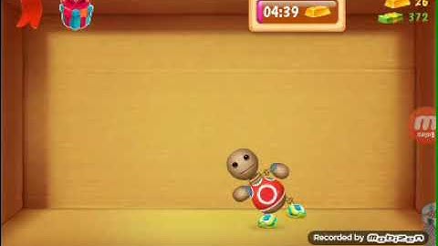 كيفية لعب لعبة kick the buddy