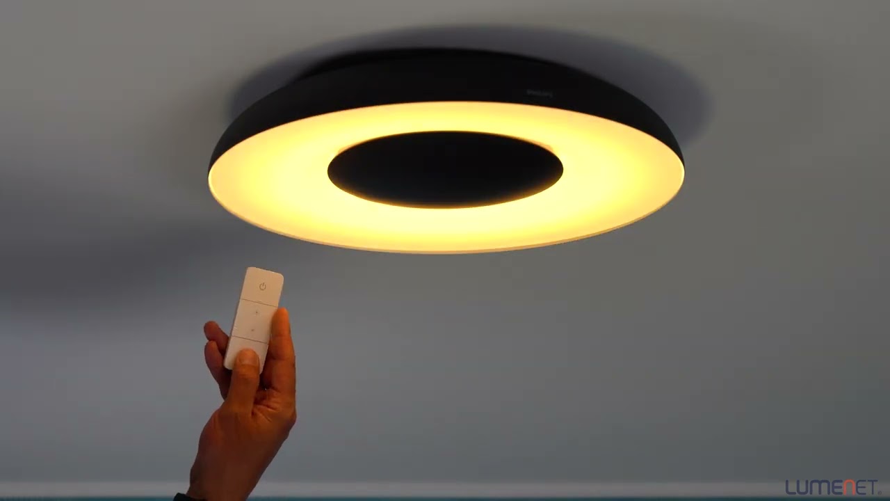 Verdorde Vertrouwen op insect Philips Hue Still smart ceiling LED lamp, black - YouTube