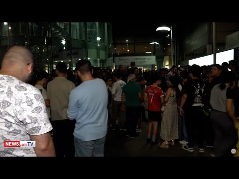 ՈՒՂԻՂ Զվարթնոցից Երկրպագուները դիմավորում են Ռոնալդուին 