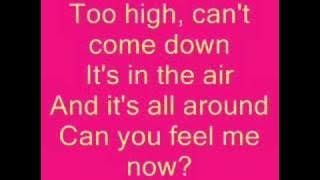 Toxic - Britney Spears (Lyrics)