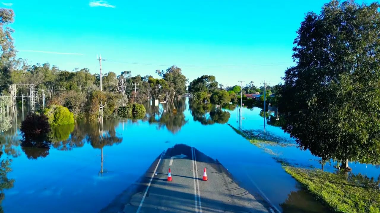 Echuca road to Macisaac Rd flood level mooroopna YouTube