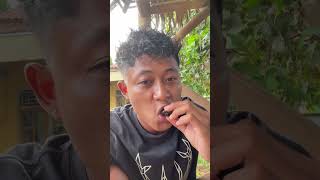 Satriya Hm  Spicy Tutut Mukbang